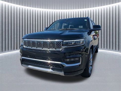 Used 2023 Jeep Grand Wagoneer L Series II w/ Premium Group II image 9