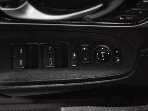 Used 2022 Honda CR-V EX-L image 8