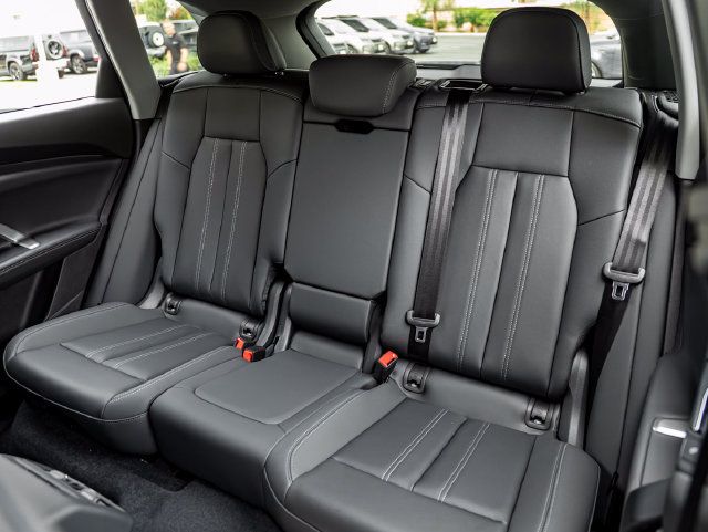 Used 2026 Audi Q5 Premium AWD/4WD image 22