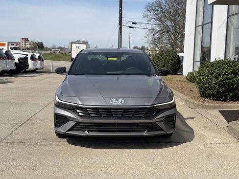 New 2026 Hyundai Elantra Sport FWD image 12