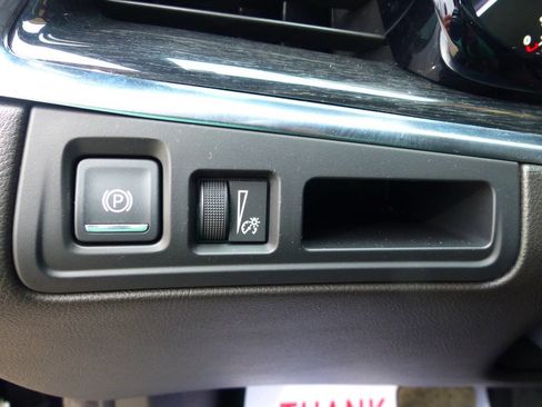 Used 2022 Cadillac XT5 Premium Luxury image 24