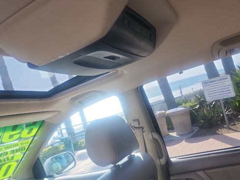 Used 2004 Toyota Sienna XLE FWD image 11