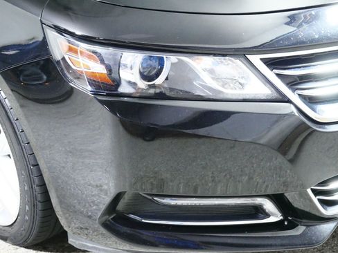Used 2019 Chevrolet Impala Premier FWD image 16