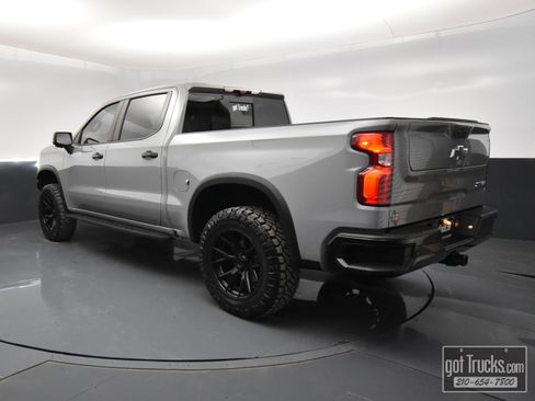 Used 2024 Chevrolet Silverado 1500 ZR2 w/ Technology Package image 4