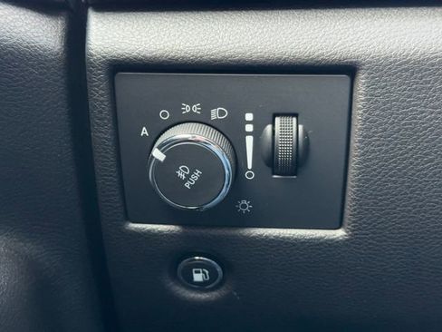 Used 2021 Jeep Grand Cherokee Limited X image 29