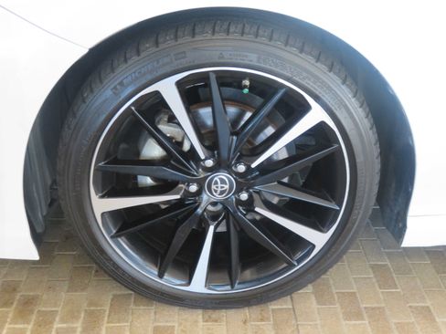 Used 2019 Toyota Camry XSE w/ Driver Assist Package FWD image 7