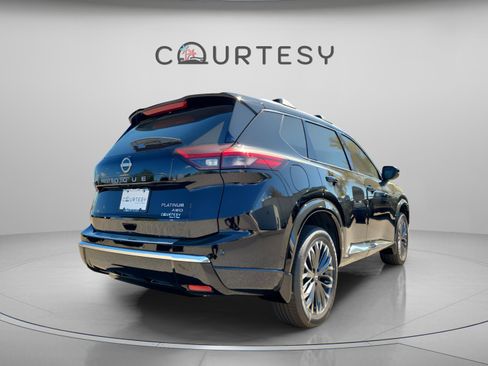 New 2026 Nissan Rogue Platinum w/ Platinum Premium Package image 4