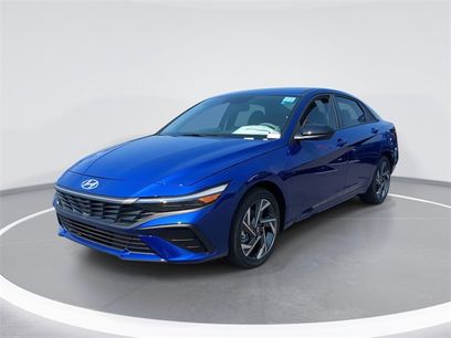 New 2025 Hyundai Elantra SEL