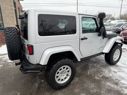 Used 2012 Jeep Wrangler Rubicon w/ PWR Convenience Group image 5