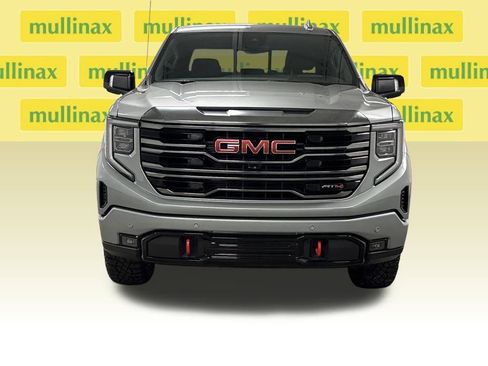 Used 2023 GMC Sierra 1500 AT4 w/ Technology Package image 6