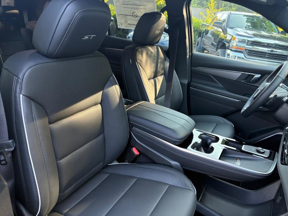 New 2027 Buick Enclave Sport Touring w/ Power Package FWD image 28