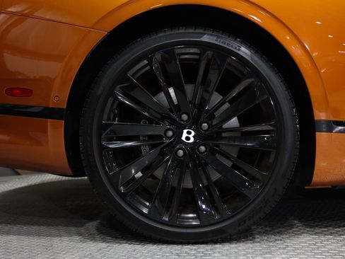 Used 2022 Bentley Continental GT Speed image 14