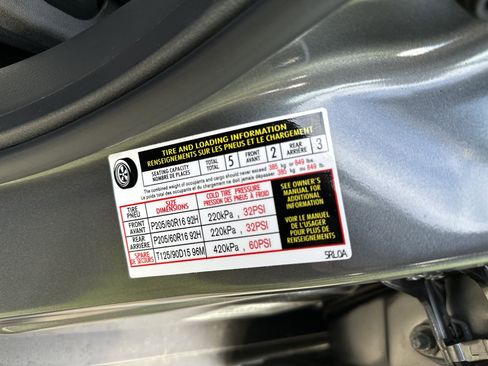 New 2025 Nissan Kicks S image 27