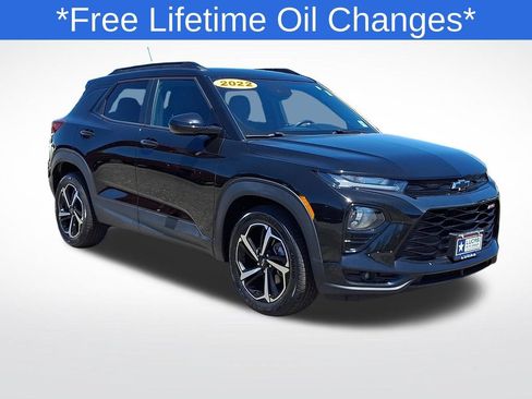Used 2022 Chevrolet TrailBlazer RS FWD image 1