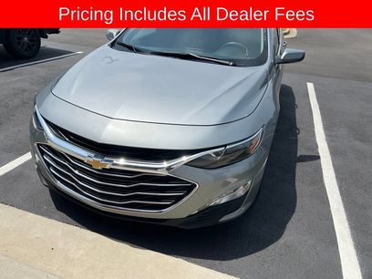 Used 2025 Chevrolet Malibu LT