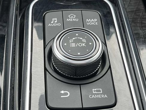 Used 2024 INFINITI QX80 Sensory image 25