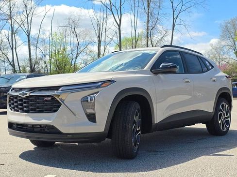 New 2026 Chevrolet Trax RS w/ Driver Confidence Package FWD image 11