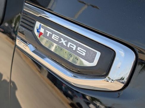 Used 2021 GMC Sierra 1500 SLT AWD/4WD image 34