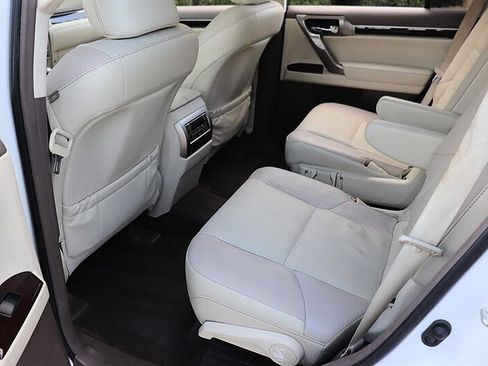 Used 2018 Lexus GX 460 Premium AWD/4WD image 15