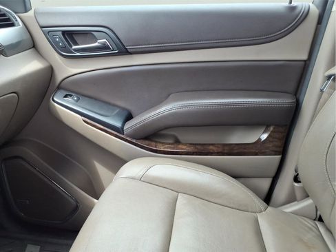 Used 2016 Chevrolet Tahoe LT w/ Luxury Package RWD image 25
