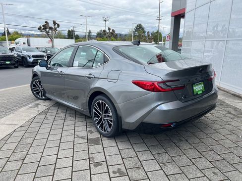 New 2026 Toyota Camry XLE image 3