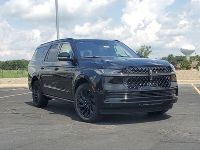 New 2025 Lincoln Navigator L Reserve w/ Jet Appearance Package