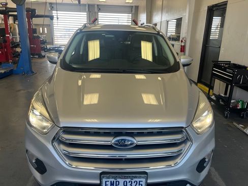 Used 2017 Ford Escape Titanium w/ Equipment Group 301A AWD/4WD image 14