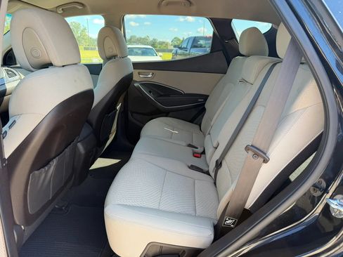 Used 2017 Hyundai Santa Fe Sport FWD image 17
