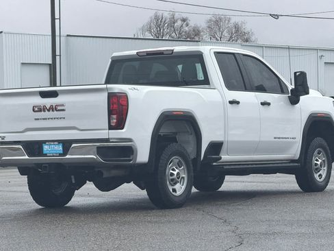 Used 2024 GMC Sierra 2500 Pro image 2