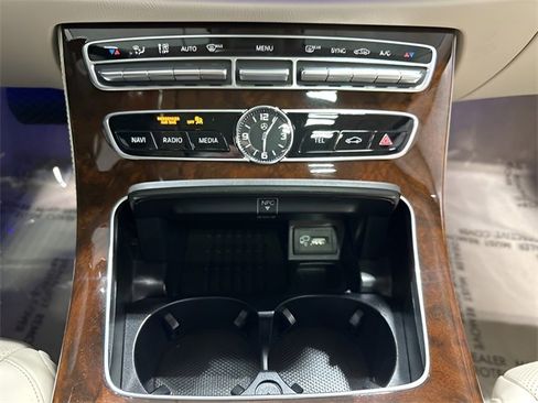 Used 2020 Mercedes-Benz E 350 4MATIC Sedan image 22
