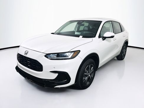 Used 2023 Honda HR-V EX-L image 3