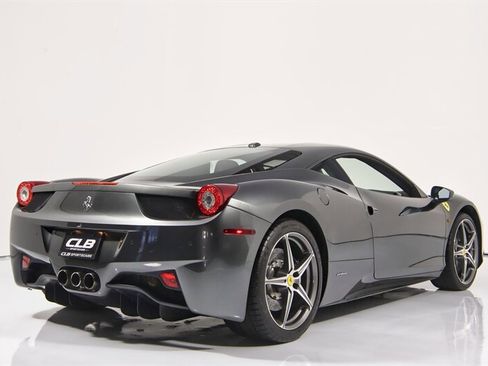 Used 2013 Ferrari 458 Italia Coupe RWD image 10