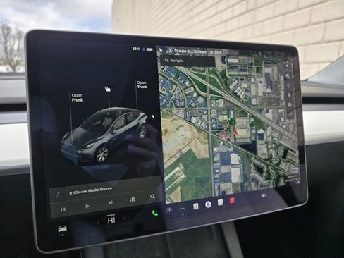 Used 2021 Tesla Model Y Long Range image 44