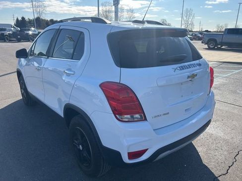 Used 2019 Chevrolet Trax LT w/ LT Convenience Package image 7