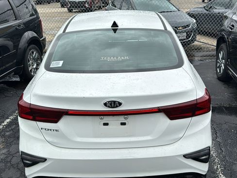 Used 2019 Kia Forte LXS FWD image 10