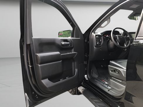 Used 2026 Chevrolet Silverado 1500 Custom Trail Boss w/ LPO, Utility Wall Package AWD/4WD image 11
