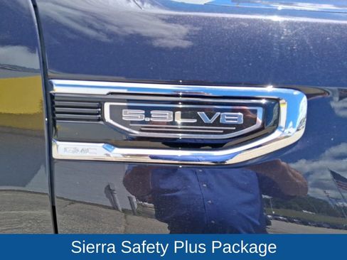 Used 2022 GMC Sierra 1500 SLT w/ SLT Premium Plus Package AWD/4WD image 11