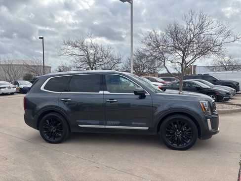 Used 2020 Kia Telluride SX w/ SX Prestige Package image 4