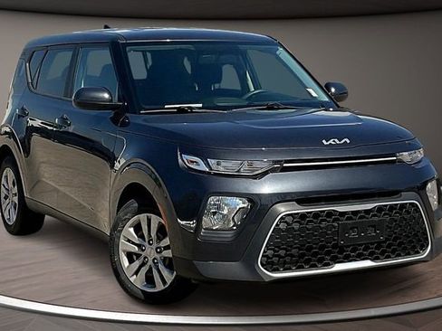 Used 2022 Kia Soul LX FWD image 10