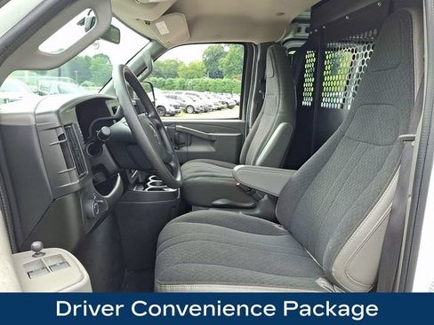 Used 2025 Chevrolet Express 2500 w/ Driver Convenience Package RWD image 2
