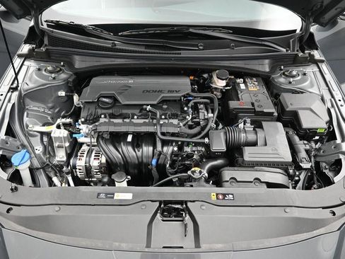 New 2026 Hyundai Elantra SE FWD image 22