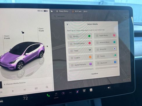 Used 2023 Tesla Model Y Long Range image 8