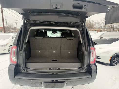 Used 2016 GMC Yukon SLT image 12