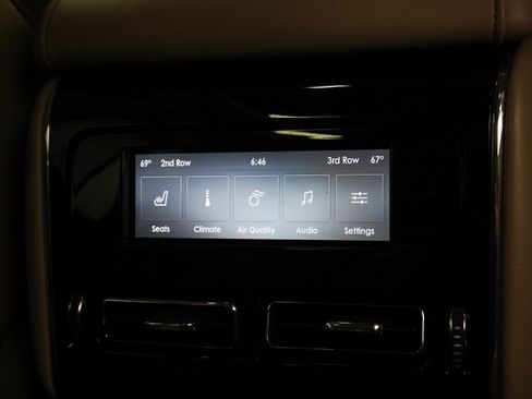 Used 2022 Lincoln Aviator Reserve w/ Equipment Group 201A AWD/4WD image 16