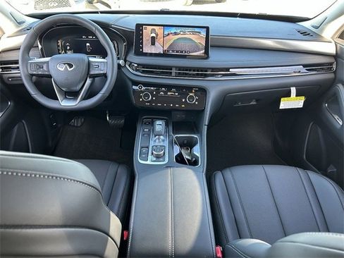 New 2026 INFINITI QX60 Luxe image 17