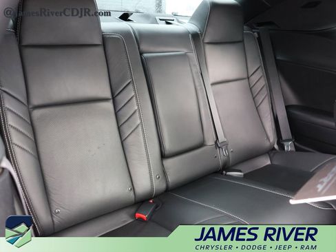 Used 2016 Dodge Challenger SRT Hellcat image 11