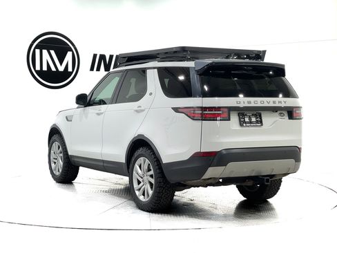 Used 2018 Land Rover Discovery HSE image 6