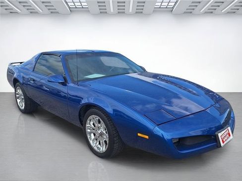 Used 1991 Pontiac Firebird Coupe RWD image 2
