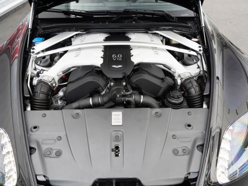 Used 2015 Aston Martin V12 Vantage S image 33