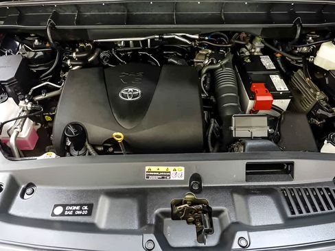 Used 2022 Toyota Highlander Limited AWD/4WD image 31